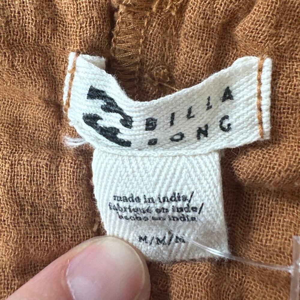 Women’s Billabong Stargazer Cotton Gauze Jumpsuit Romper Camel Size Medium - Picture 4 of 5